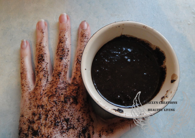 Coffee-Grounds-Hand-Scrub